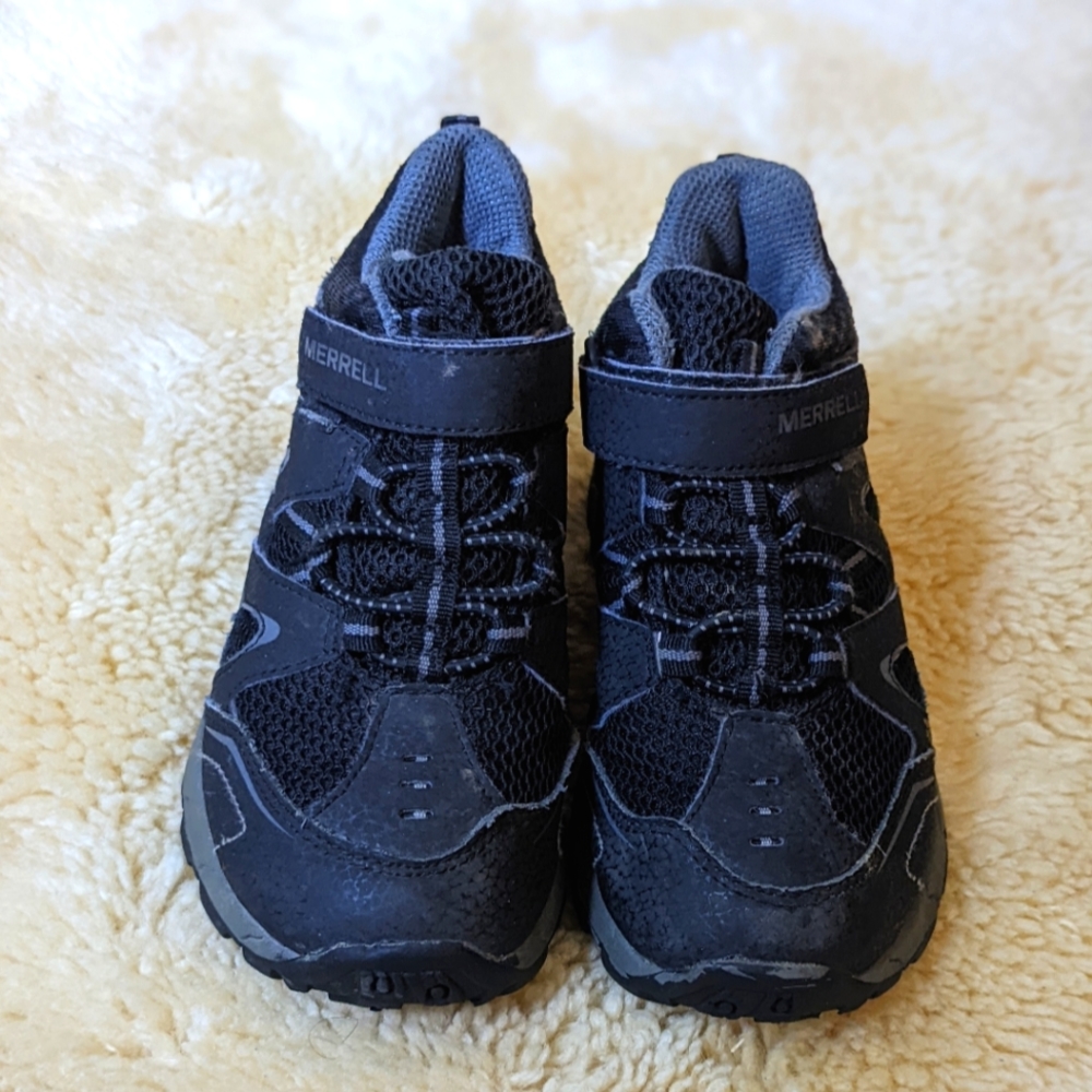 Black Merrell hiking shoes